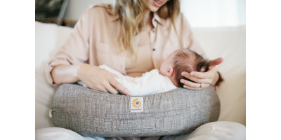 The top breastfeeding positions to know about!